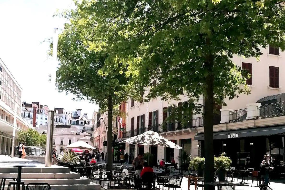 ポーLe Petit Park-Studio-Terrasse- Piscine-Wifi Fibreアパートメント エクステリア 写真
